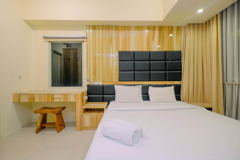 Strategic 2BR Apartment with Workspace @ Season City By Travelio, West Jakarta