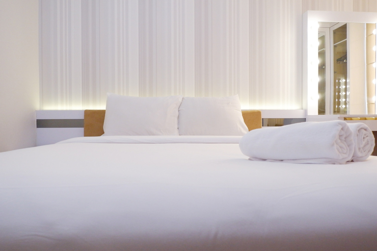 Comfort 1BR Apartment with Sofa Bed connected to Mall Bassura City By Travelio, East Jakarta