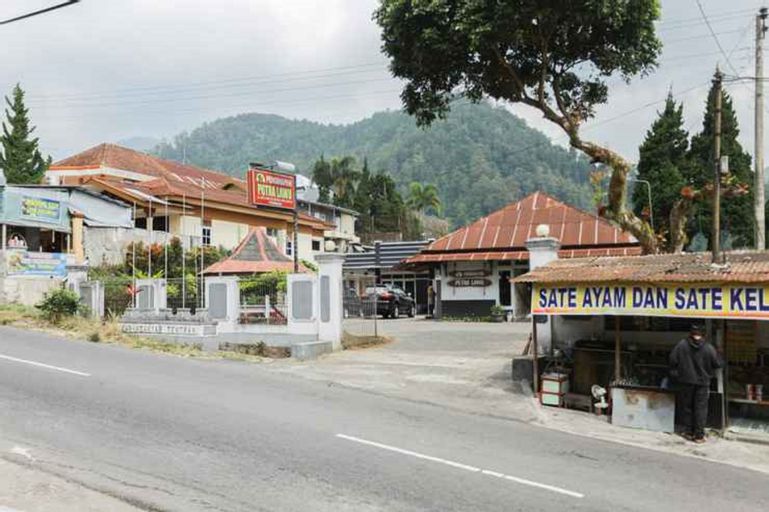 Hotel Putra Lawu, Karanganyar