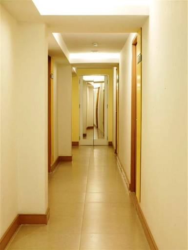 Public Area 5, Nantra de Comfort, Wattana