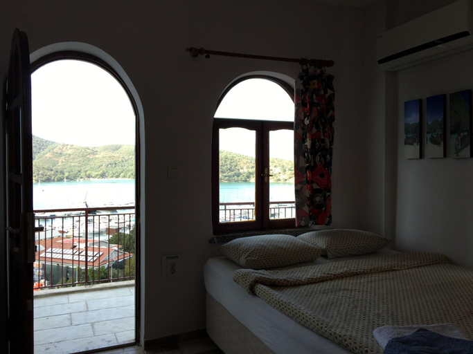 Bedroom 5, El Camino Hostel & Pub, Fethiye