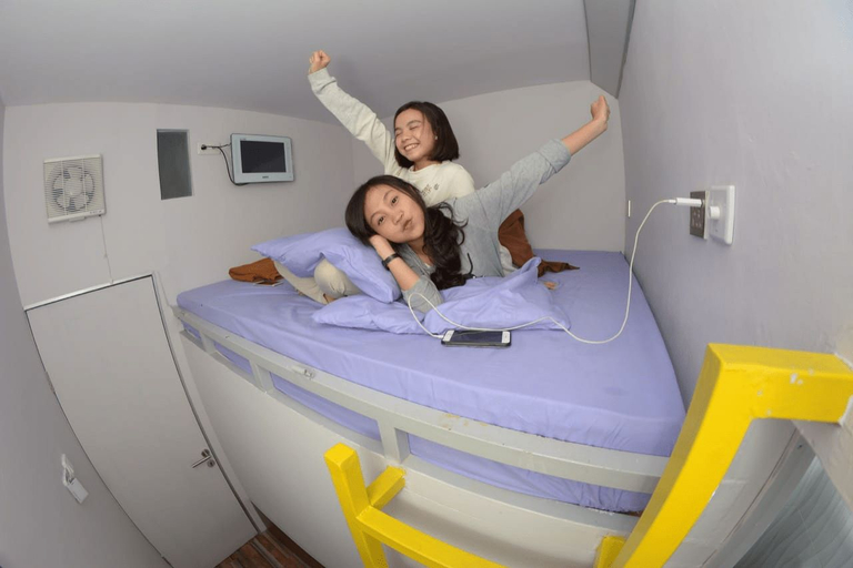 Bedroom 5, Budi House & Food Station, Bandung