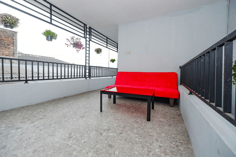 OYO 2545 Maddava House, Solo