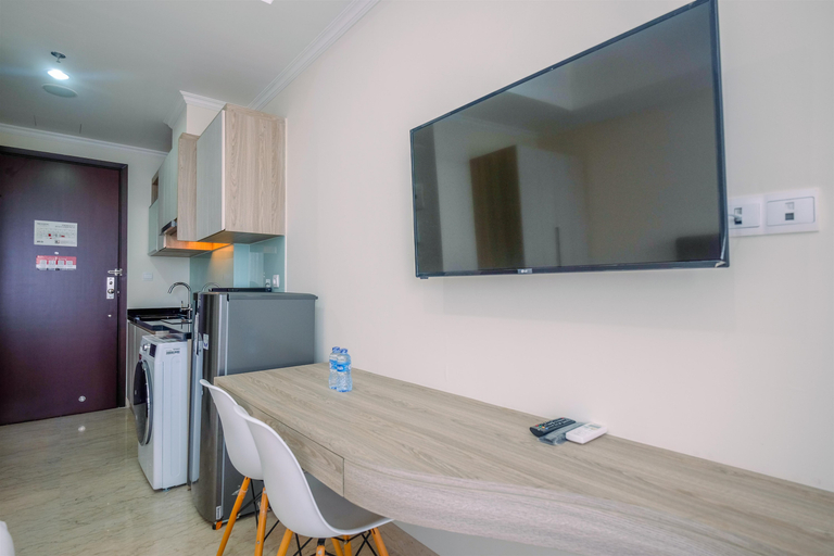 Others 4, Warm and Cozy Studio Room at Menteng Park Apartment By Travelio, Central Jakarta