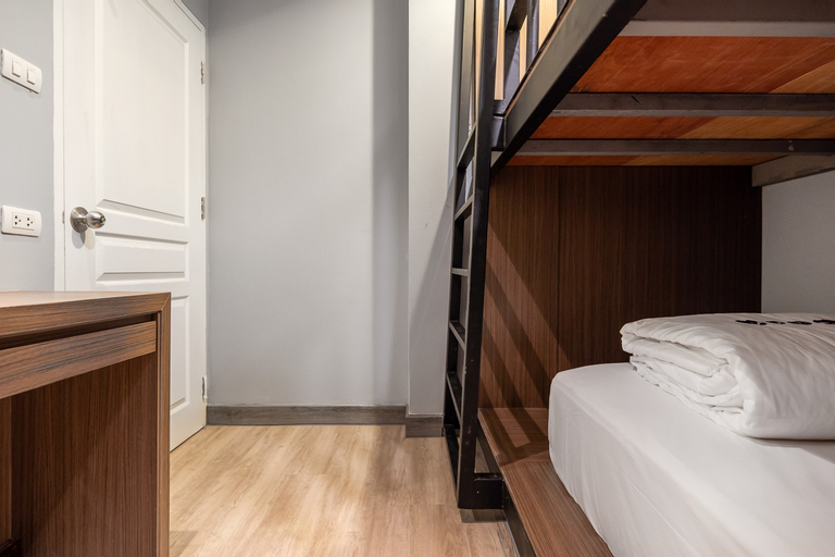 Bedroom 18