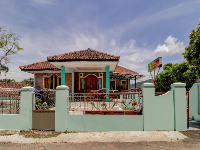 OYO 3879 Villa Sari Intan, Subang