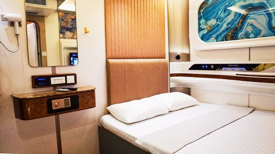 Bedroom 5, Tab Capsule Hotel - Kayoon Surabaya, Surabaya