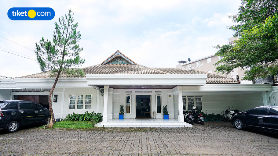 Elenor's Home at Eyckman, Bandung