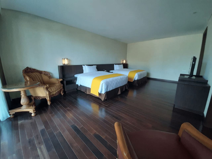 Louis Kienne Bandungan Semarang, Semarang