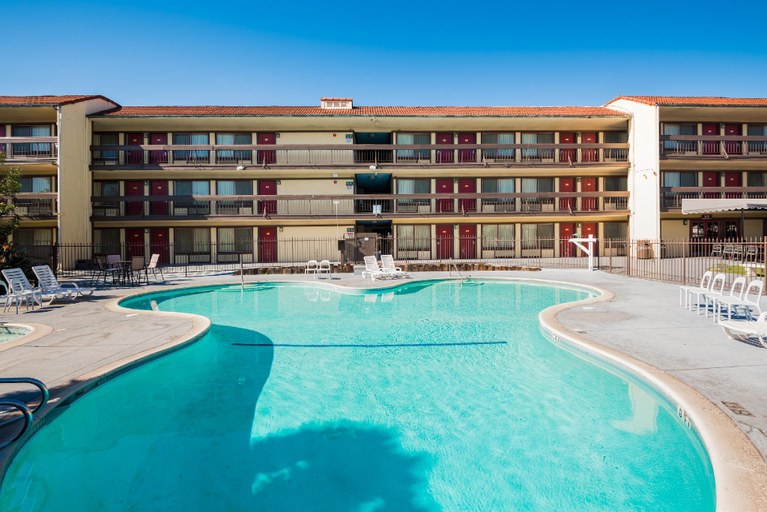 Sport & Beauty 2, Bokai Garden Hotel, Los Angeles