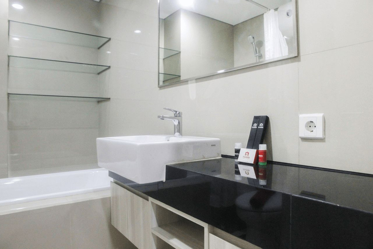 Bedroom 4, Azalea Suites Cikarang Studio Apartment with Bathtub By Travelio, Cikarang