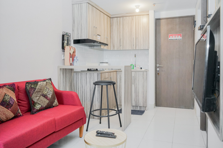 Others 2, Best Price 2BR at Emerald Bintaro Apartment By Travelio, South Tangerang