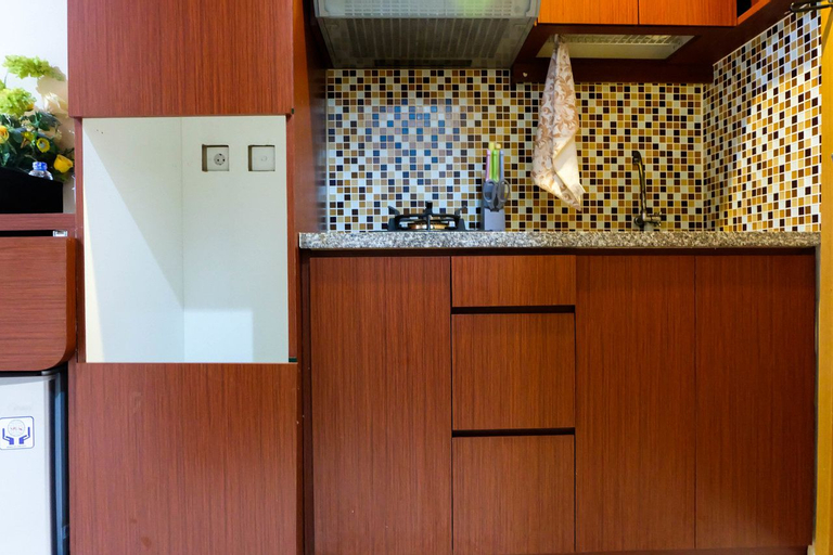 Comfy Studio Signature Park Apartment By Travelio, South Jakarta