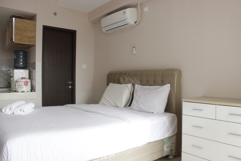 Comfy Studio Room at Mekarwangi Square Apartment Cibaduyut By Travelio, Bandung