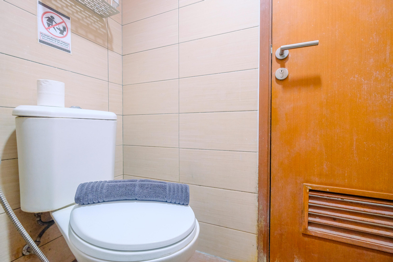Bedroom 3, Warm and Cozy @ Studio Margonda Residence 5 Apartment By Travelio, Depok