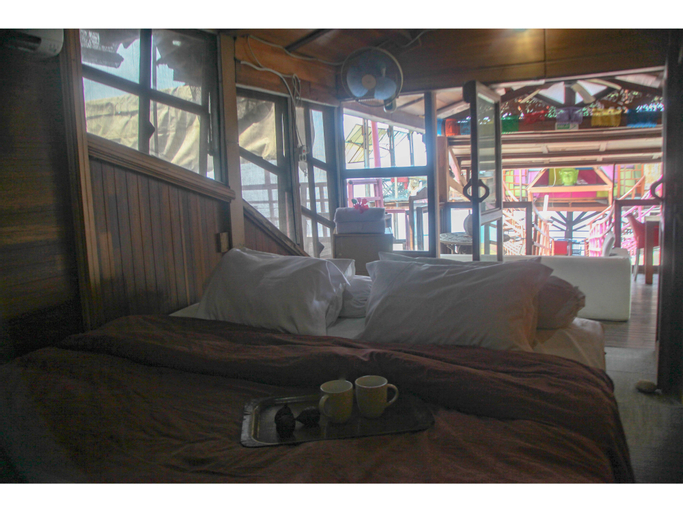 Bed 1