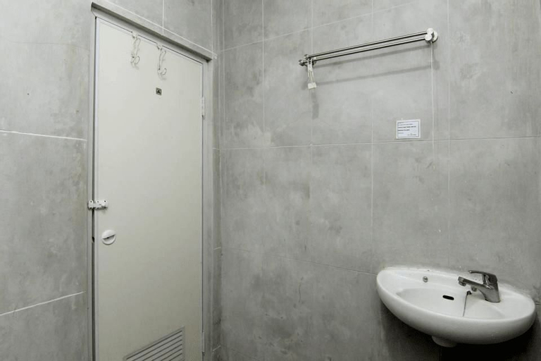 Bedroom 13