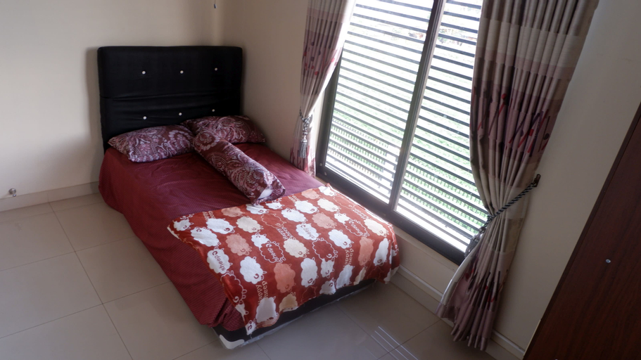 Bedroom 2, Magenta Maguwoharjo Guesthouse Syariah, Yogyakarta