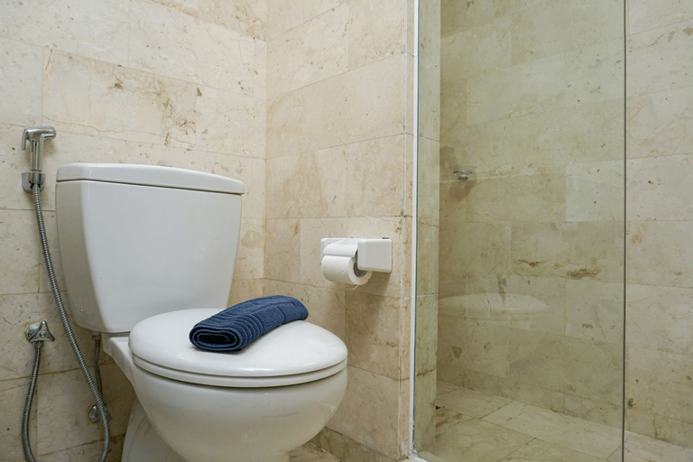 Bathroom 10