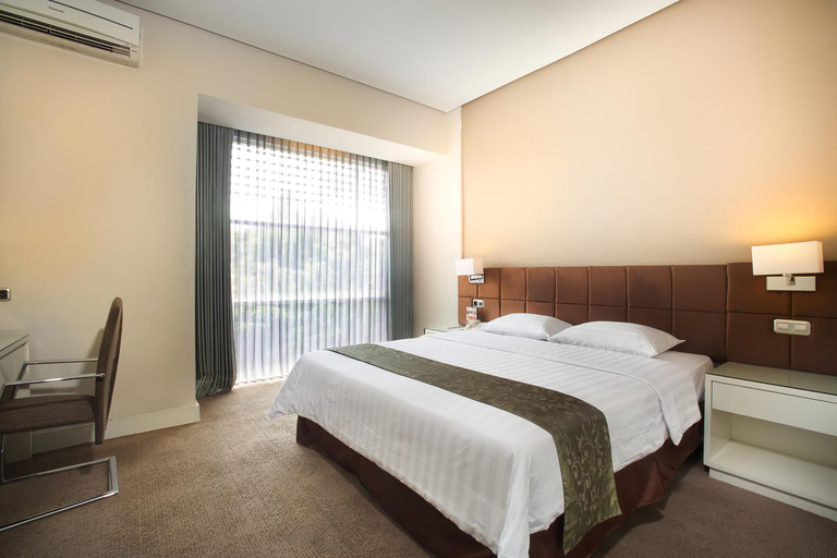 Bedroom 3, Grand Kecubung Hotel, West Kotawaringin