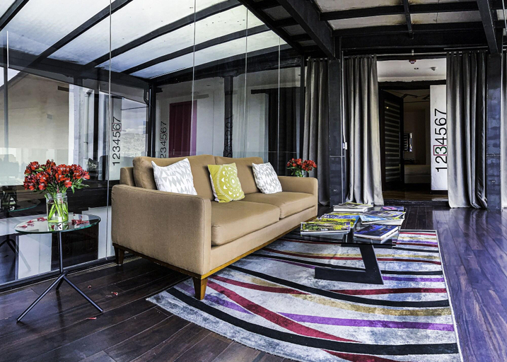 Public Area 2, Hotel Casa Gardenia, Quito