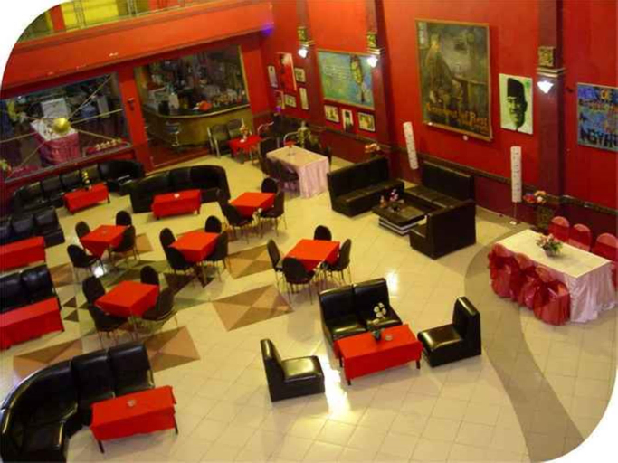 Public Area 2, Hotel Santana Syariah, Malang