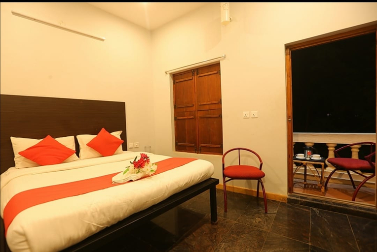 Bedroom 3, Le Apex, Viluppuram
