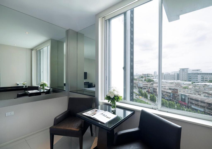 Dining Room 29
