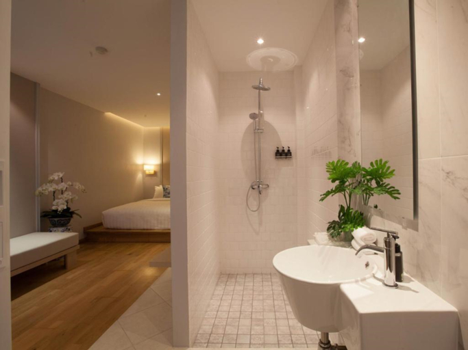 Bathroom 5