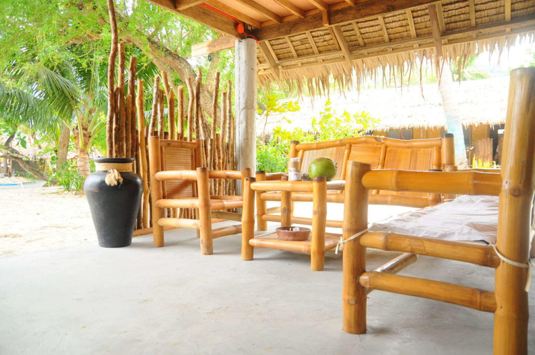 Public Area 3, Amami Beach Resort, Abra de Ilog