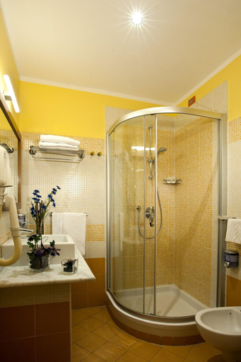 Bathroom 5, La Mongolfiera Rooms, Roma