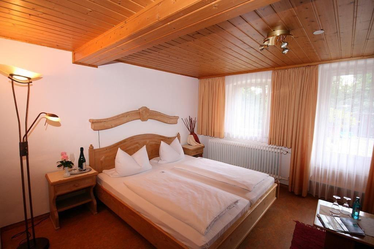 Bedroom 3, Landhaus Lebert Restaurant, Ansbach