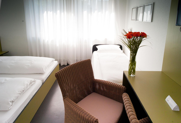 Bedroom 4, Hotel Bischofslinde, Freiburg im Breisgau