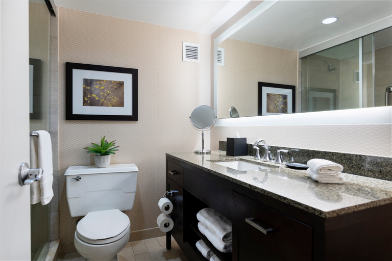 Bathroom 4, The Stamford Hotel, Fairfield