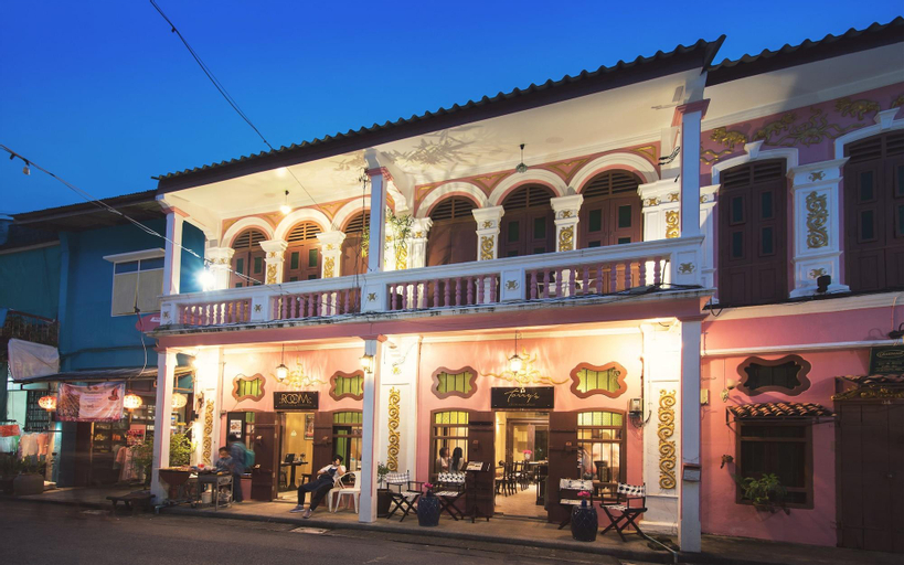 2ROOMS Boutique House, Phuket Island