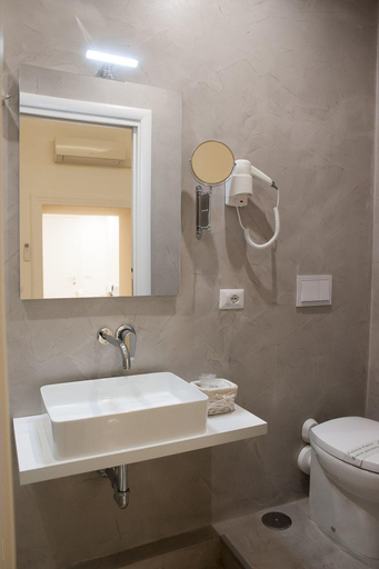 Bathroom 5, Lifestyle Veneto Suite, Rome