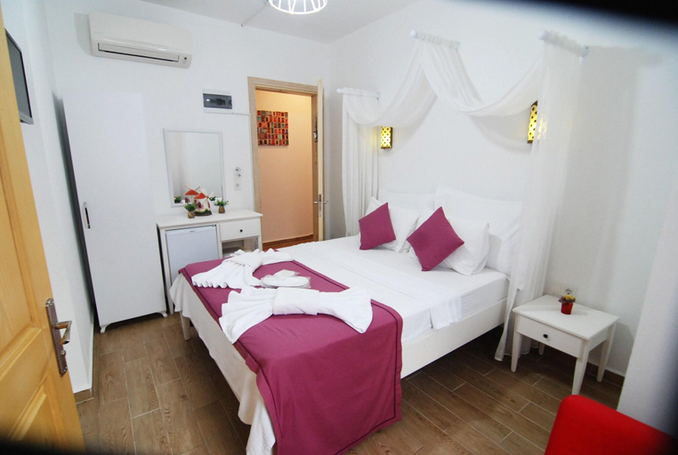 Bedroom 3, Bade Otel, Ayvalık