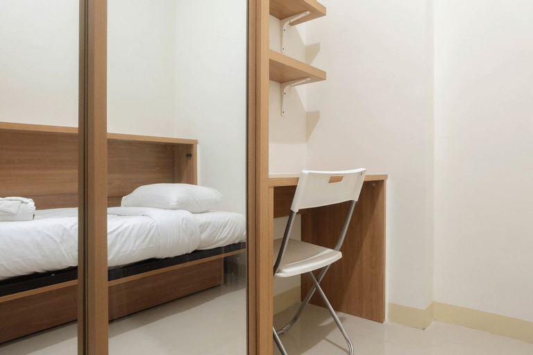 Bedroom 5, Fully Furnished and Comfortable 2BR Green Pramuka Apartment By Travelio, Central Jakarta