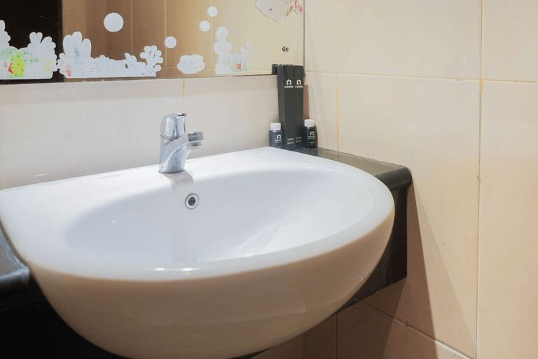 Convenient Studio Mangga Dua Apartment By Travelio, Central Jakarta