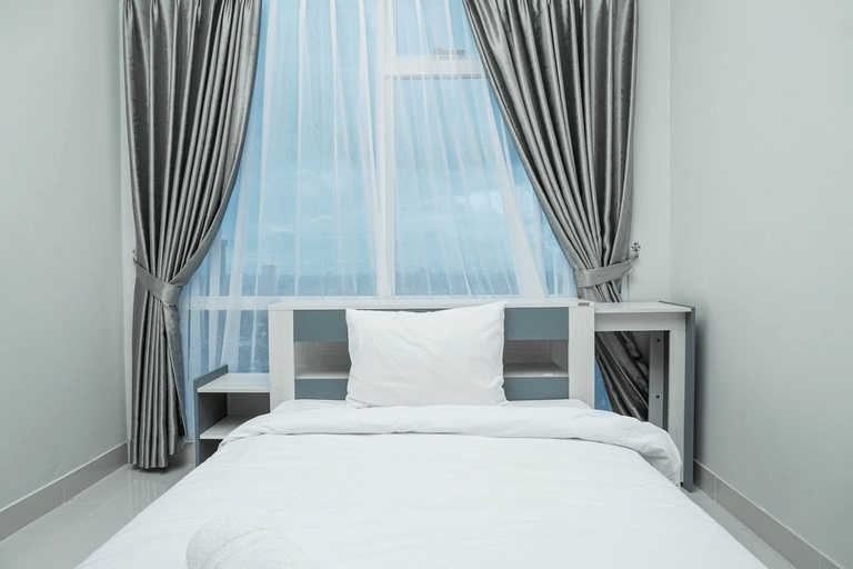 Bedroom 4, Spectacular 3BR Puri Mansion Apartment By Travelio, Jakarta Barat