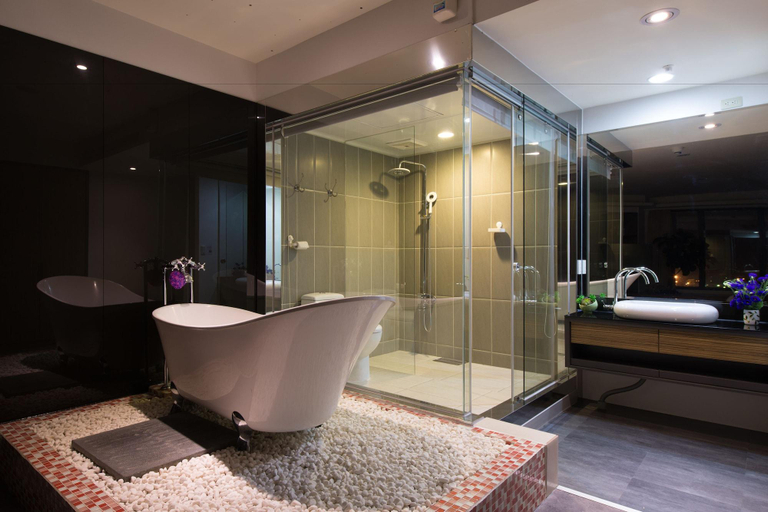 Bathroom 4, 85 My House, Kaohsiung
