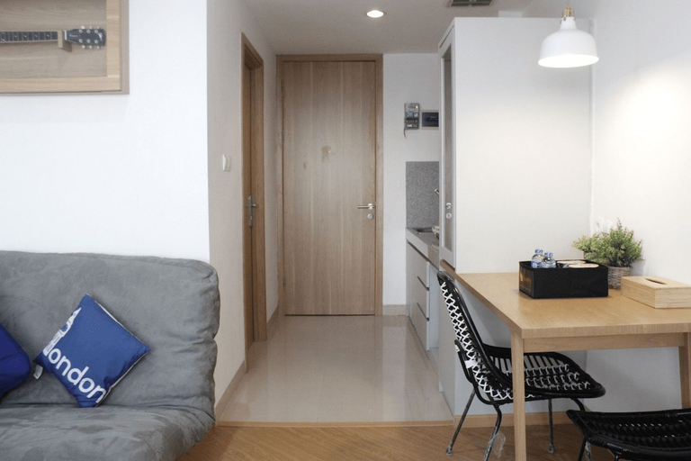 Others 4, Comfy & Artsy Studio At Beverly Dago Apartment By Travelio, Bandung