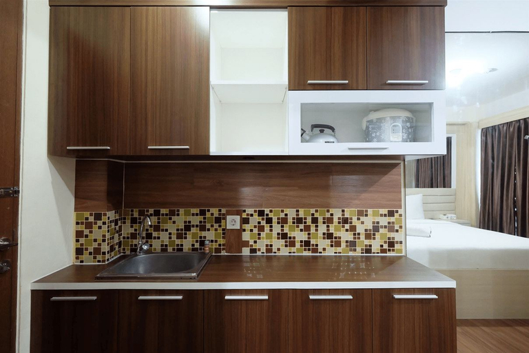 Others 2, Strategic and Simple Studio Tifolia Apartment near Kelapa Gading By Travelio, Jakarta Timur