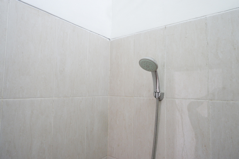 Bathroom 8