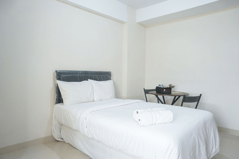 Fully Furnished Studio at Green Park View Apartment By Travelio, Jakarta Barat