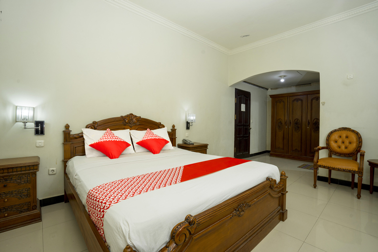 Bedroom 5, OYO 1005 Hotel Kumala, Samarinda