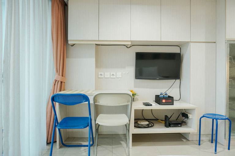 Comfort Studio Tamansari The Hive Apartment By Travelio, East Jakarta