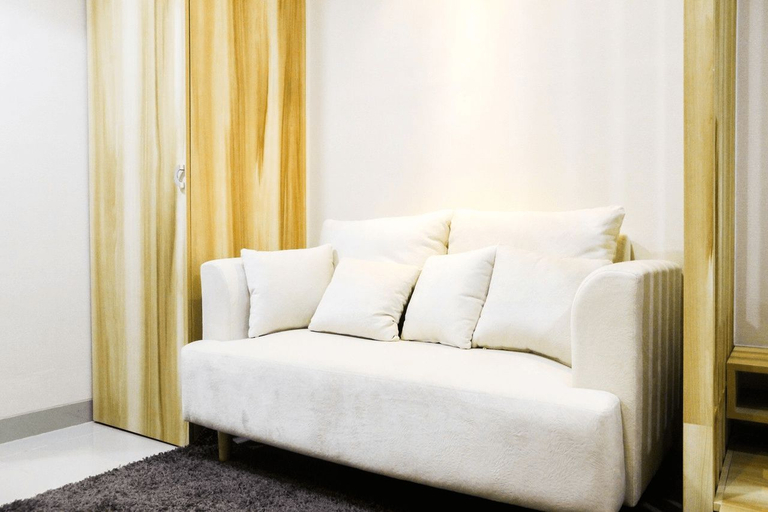 Bedroom 2, Modern Style The Oasis Studio Apartment with Comfortable Sofa By Travelio, Cikarang