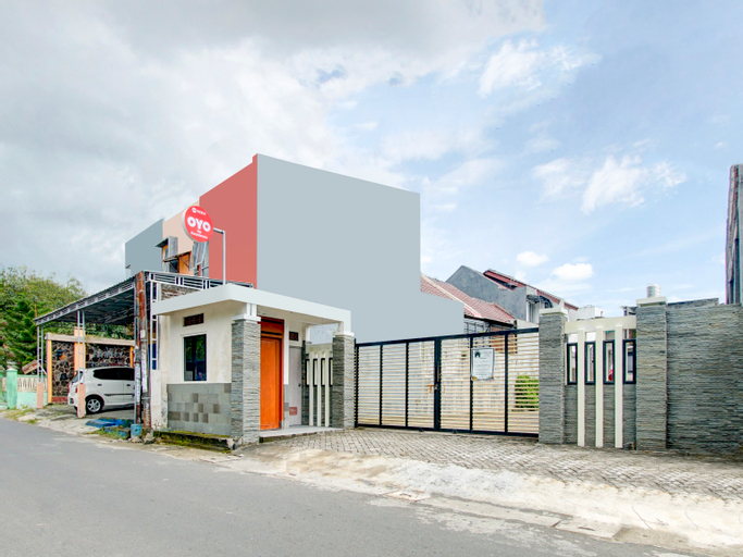 OYO 90214 Hp Residence, Kediri
