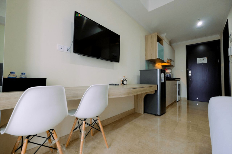 Spacious Studio Menteng Park Apartment By Travelio, Central Jakarta